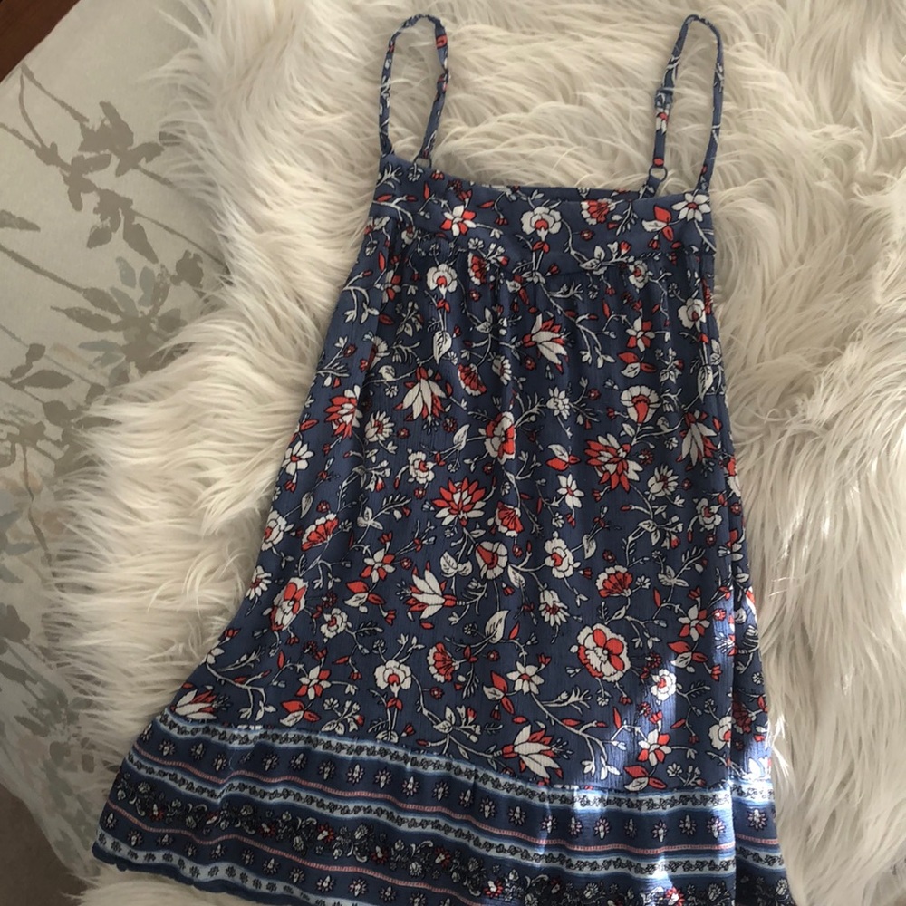 Floral tank top from Old Navy. Size small
